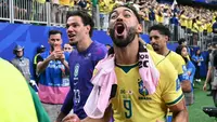 Penyerang Brasil bernomor punggung 09, Matheus Cunha, merayakan kemenangan timnya di akhir pertandingan babak 32 besar Piala Dunia 2026 antara Brasil dan Jepang di Stadion Houston, Houston, pada 30 Juni 2026. (RONALDO SCHEMIDT/AFP)