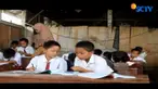 Pihak sekolah mengaku sudah beberapa kali mengajukan permohonan kepaada Dinas Pendidikan setempat untuk perbaikan.