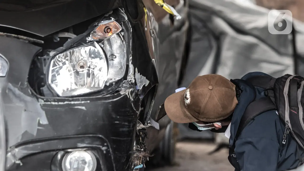 Kondisi Mobil yang Dikendarai 6 Anggota Laskar FPI