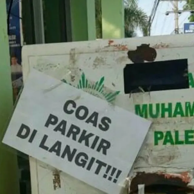 6 Tulisan di Kampus Ini Bikin Geleng Kepala