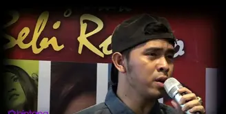 Eksistensi Cakra Khan semakin nyata dengan lagu ciptaan Bebi Romeo.