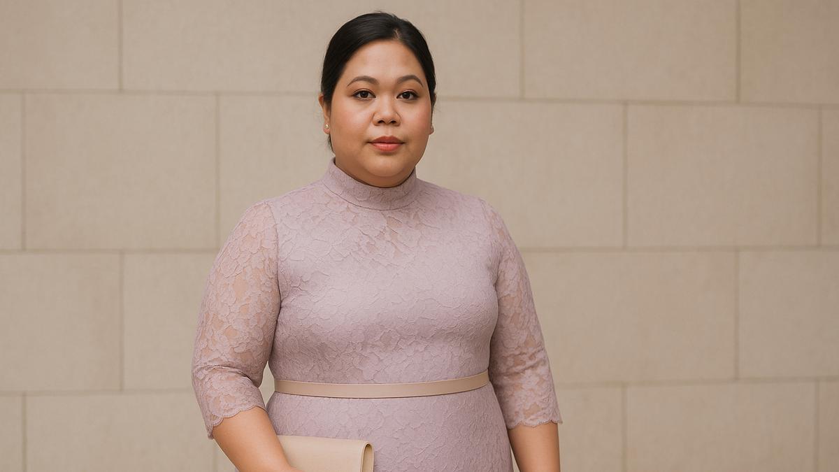 10 Model Dress Brokat Panjang untuk Badan Gemuk Terbaru 2025, Bikin Tubuh Tampak Lebih Ramping