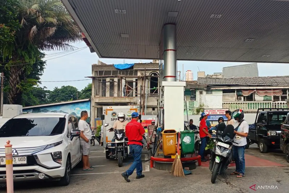 Lokasi 3 SPBU dianiaya aparat