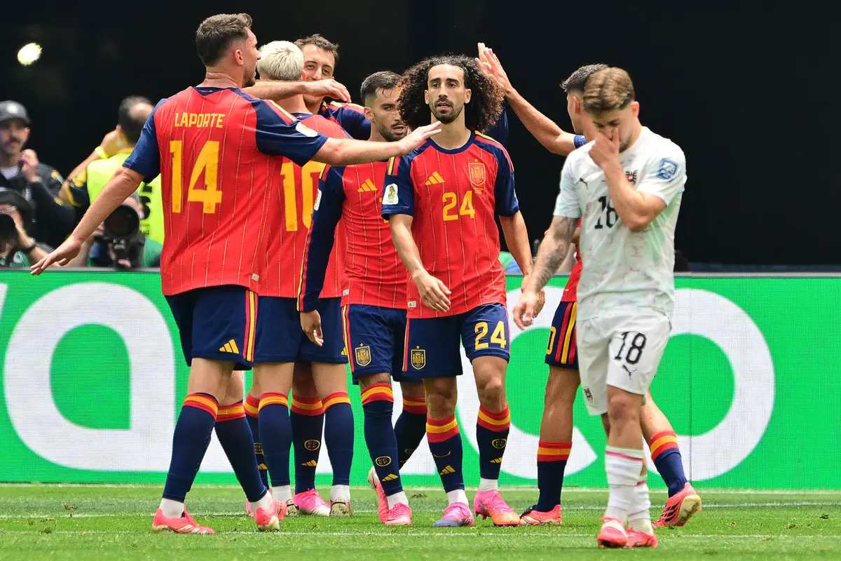 Selebrasi pemain Spanyol merayakan gol Mikel Oyarzabal ke gawang Austria di babak 32 besar Piala Dunia 2026