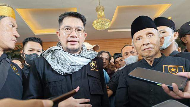 Ketua Umum Partai Ummat Ridho Rahmadi,