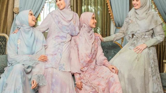 7 Potret Kimberly Ryder saat Pakai Hijab, Banjir Pujian