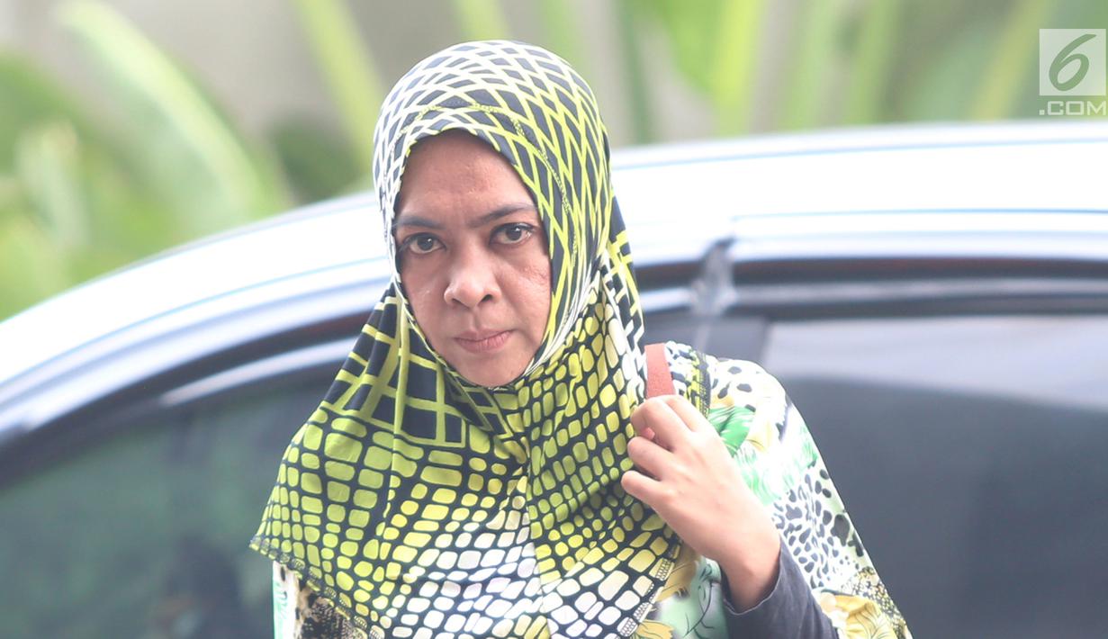 FOTO: Eks Terpidana Wa Ode Nurhayati Diperiksa KPK Terkait Kasus e-KTP - News Liputan6.com