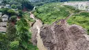 Foto udara memperlihatkan kondisi Tempat Pembuangan Akhir (TPA) sampah Cipayung, Depok, Jawa Barat, Selasa (7/5/2024). (merdeka.com/Arie Basuki)