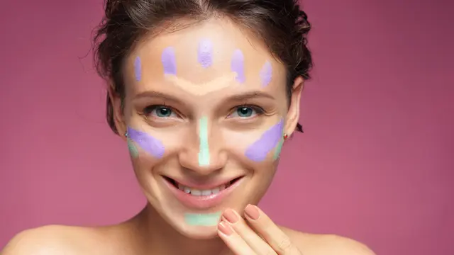 Trik Mengaplikasikan Concealer untuk Samarkan Mata Panda, Bye Wajah Lelah!