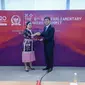 Ketua DPR RI Puan Maharani melakukan pertemuan bilateral dengan Ketua DPR Singapura, Tan Chuan-Jin di sela-sela perhelatan the 8th G20 Parliamentary Speakers’ Summit (P20) yang diselenggarakan di Gedung DPR pada Rabu (5/10/2022). (Dok: DPR RI-P20)