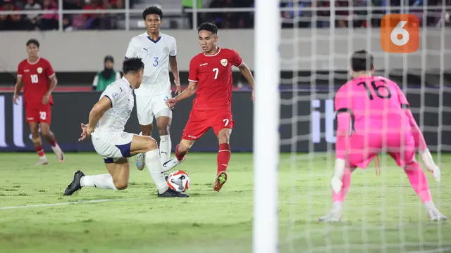 Foto: Frustrasinya Marselino Ferdinan saat Timnas Indonesia Ditaklukkan Filipina dan Tersingkir dari Piala AFF 2024