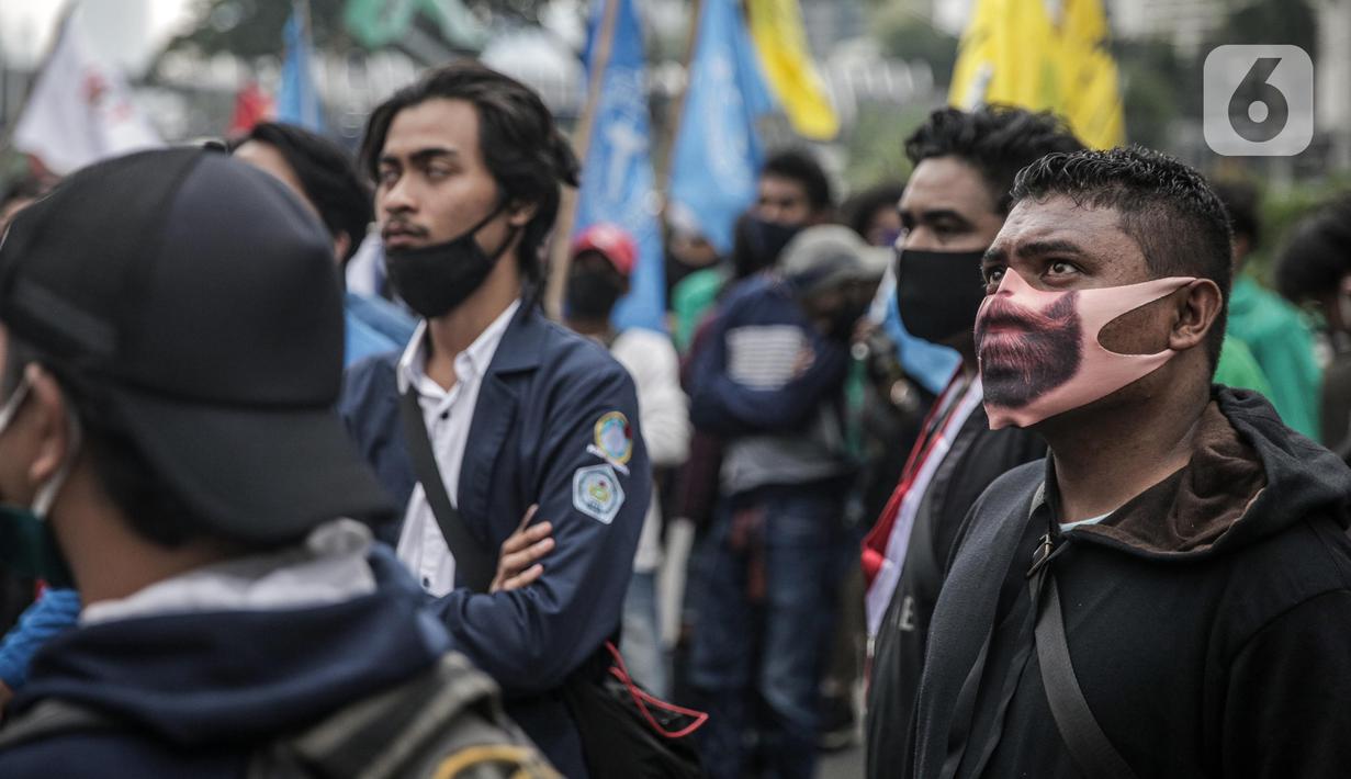 FOTO: Tuntut Keringanan Biaya Kuliah, Mahasiswa Geruduk ...
