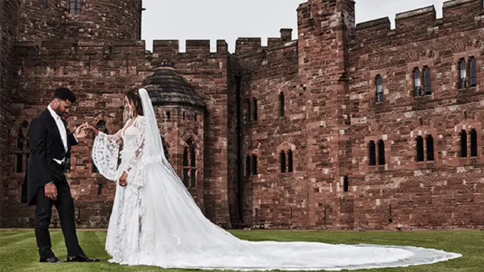 Caira dan Russell Wilson