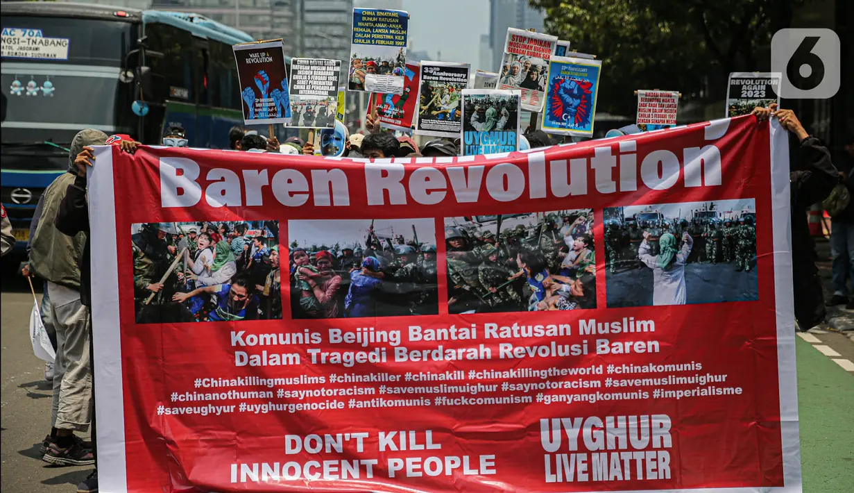 “Selama Ramadhan, pihak berwenang Tiongkok mewajibkan 1.811 desa (di Xinjiang) untuk menerapkan sistem pemantauan sepanjang waktu, termasuk inspeksi langsung ke rumah keluarga Uighur," kata juru bicara Kongres Uighur Dunia Dilshat Rishit. (Liputan6.com/Faizal Fanani)