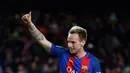  Gelandang Barcelona Ivan Rakitic melakukan selebrasi usai membobol gawang Celta Vigo dalam lanjutan Liga Spanyol pekan ke-26 di Stadion Camp Nou, Minggu (5/3). Barca tampil memukau dengan menciptakan 5 gol tanpa balas ke gawang Celta Vigo. (AP PHOTO)