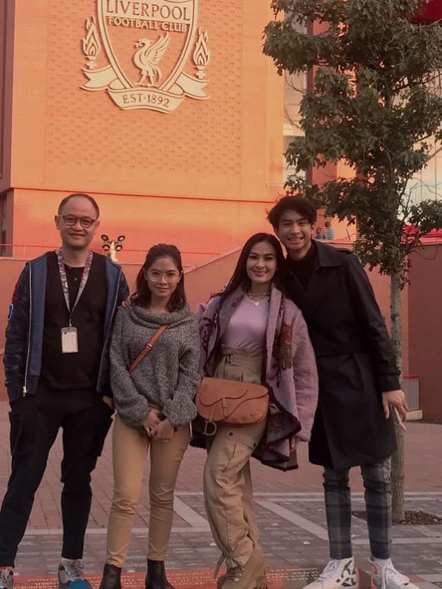 [Fimela] 5 Artis Nikah dengan Pilot