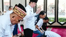 Jokowi Awali Safari Politik di Lampung dengan Salat Jumat