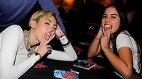 Tampil di Tur Musik Miley Cyrus, Kaki Wanita Ini Dapat 60 Jahitan
