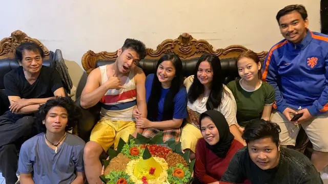 Diam-diam Sudah Menikah, Ini 6 Potret Mesra Juwita Bahar dan Deddy Putra