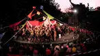 Tiga penari wanita lakukan tarian 24 jam nonstop untuk memeringati hari tari dunia.