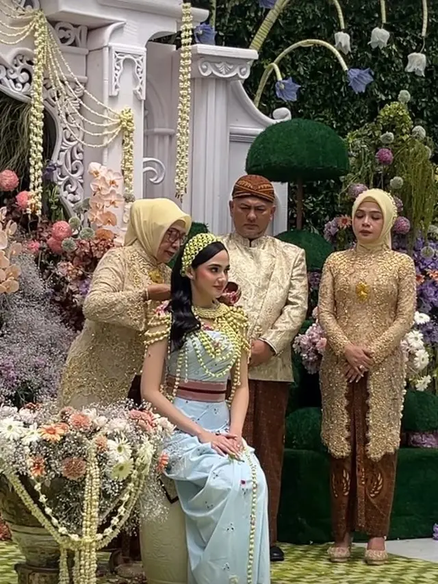 Dekorasi Pengajian dan Siraman Syifa Hadju (Foto: Instagram @shabrinaluna)