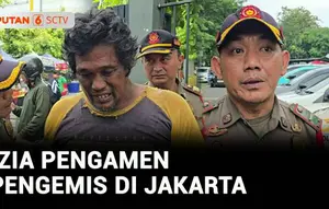 Pengamen berkostum badut mencoba kabur saat Satpol PP menggelar razia penyandang masalah kesejahteraan sosial (PMKS) di sekitar kawasan Senen, Jakarta Pusat pada Rabu siang. Razia digelar karena adanya laporan pengamen dan pengemis yang kerap memaksa...