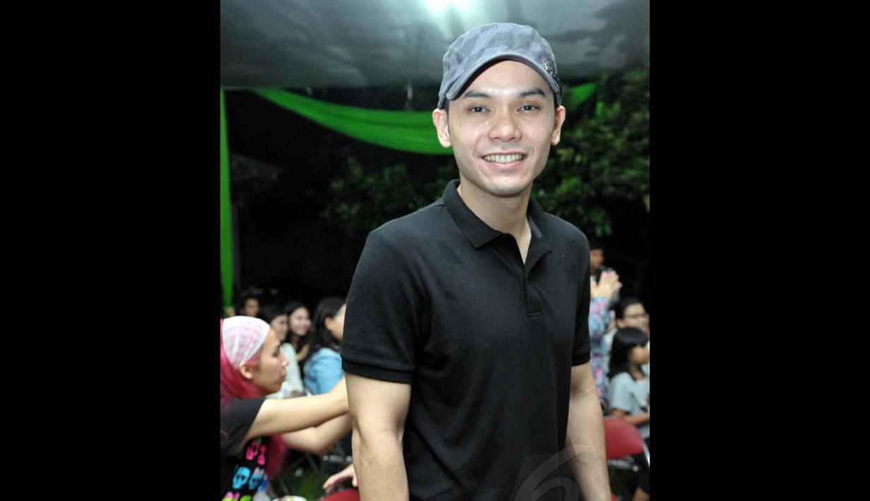 Meski tak memungkiri jika dirinya senang dengan perkembangan hubungannya dengan Marshanda, mantan VJ MTv tersebut tak ingin gegabah, Jakarta, Jumat (18/7/14). (Liputan6.com/Panji Diksana)