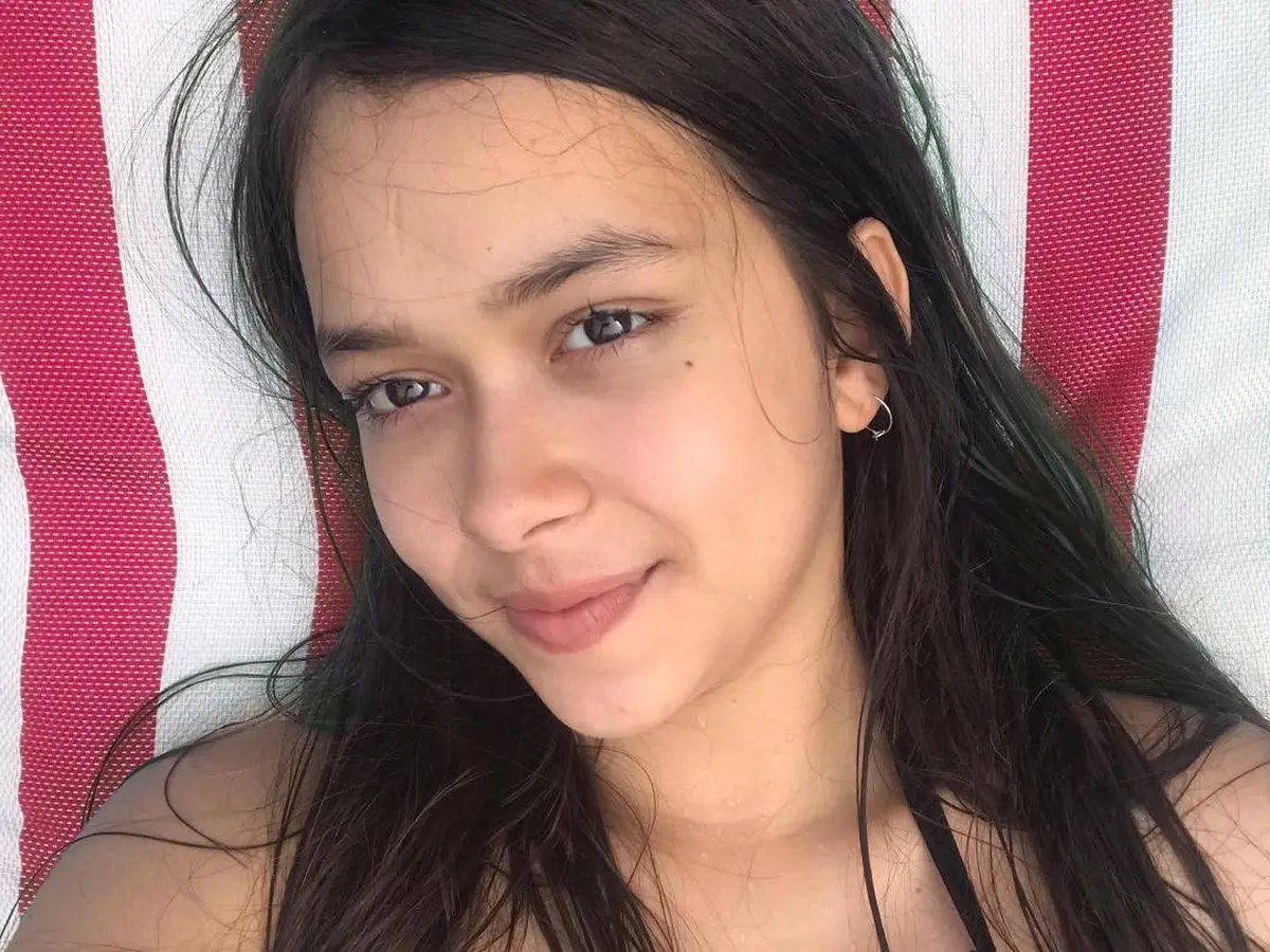 Rebecca Klopper Melaporkan Akun Twitter yang Menyebarkan Video Asusila  Mirip Dirinya ke Mabes Polri - ShowBiz Liputan6.com