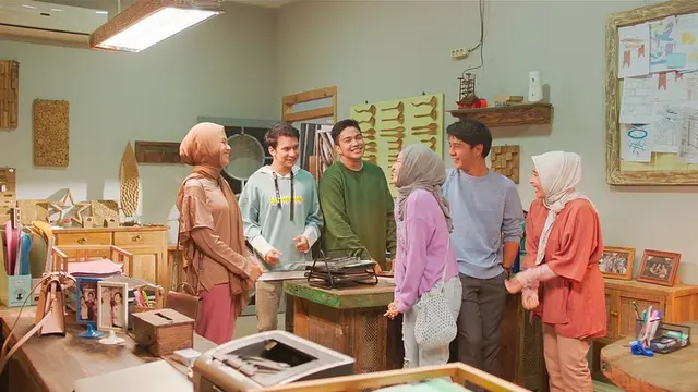 Jelang Episode Terakhir, Ini 6 Momen Kebersamaan Pemain Serial Ustad Millenial