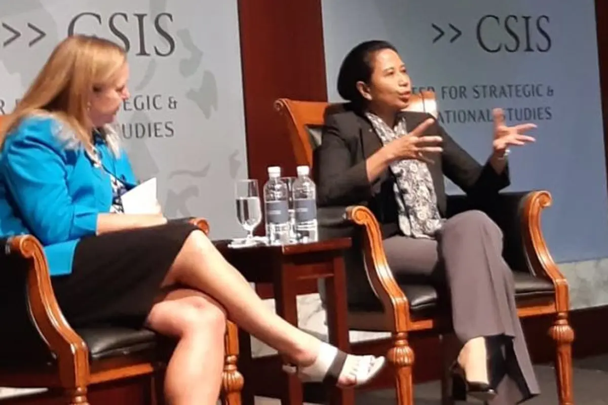 Menteri BUMN Rini Soemarno dalam acara Investment Forum 'Central for Strategic & International Studies (CSIS) - Bank BNI Roundtable' di Washington DC, Amerika Serikat.
