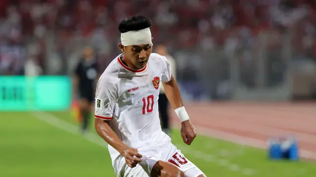 Foto: Debut Malik Risaldi di Timnas Indonesia, Jadi Starter hingga Pelipis Robek saat Kualifikasi Piala Dunia 2026