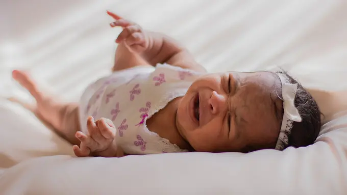 bayi menangis