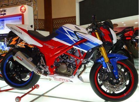 Honda CB150R 3-Tone Colour