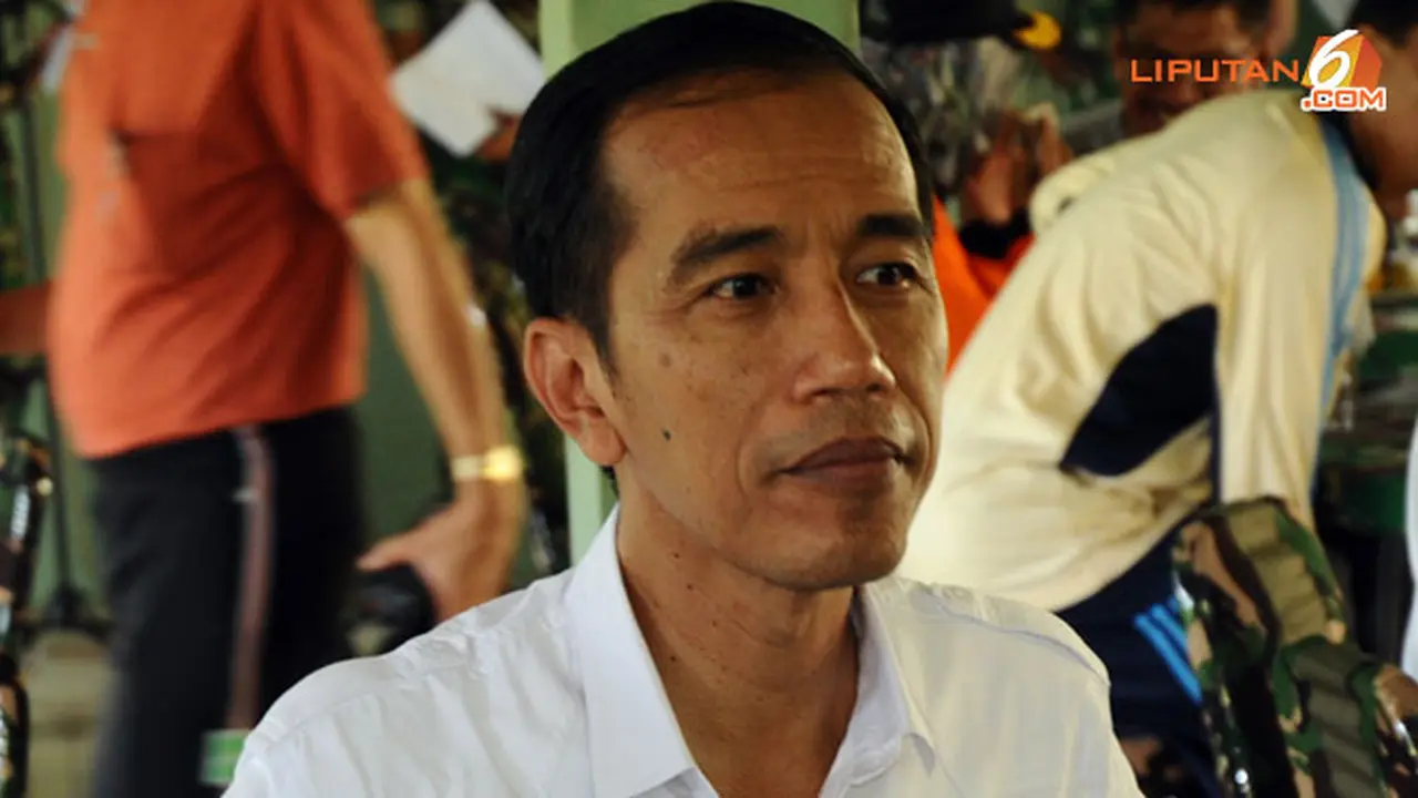 jokowi-absen-pembagian-kjp-130411b.jpg