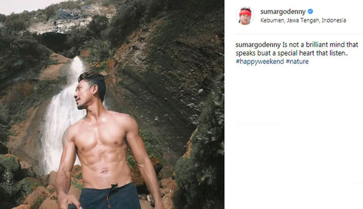 Wajar jika Denny Sumargo punya badan yang berotot, lantaran ia merupakan mantan pemain basket. (instagram.com/sumargodenny)