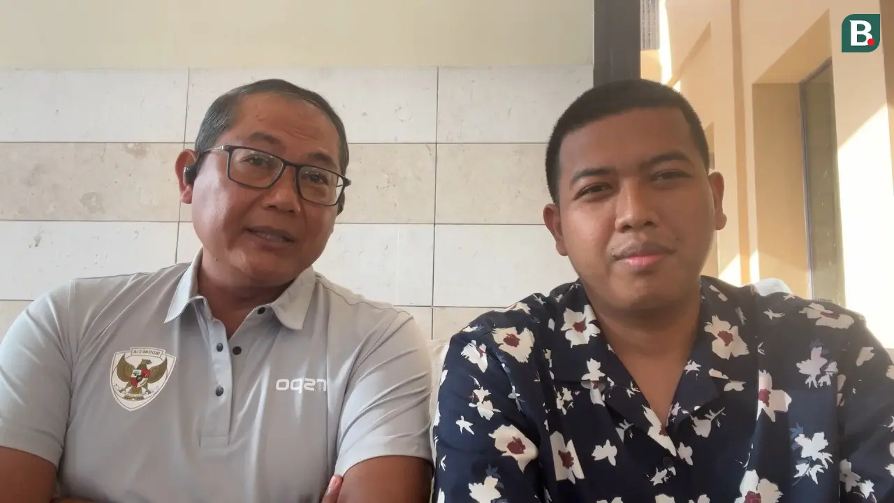 Jurnalis Bola.com, Hery Kurniawan dan Manajer Timnas Indonesia Sumardji