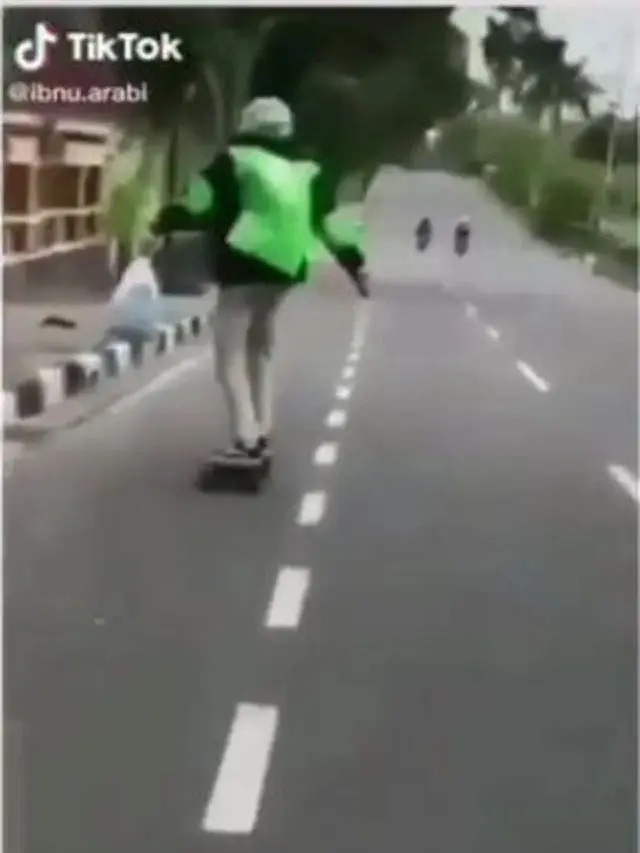 Kumpulan Potret Driver Ojol Gunakan Kendaraan Unik Selain Sepeda Motor (ist)