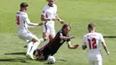 Kemenangan ini sekaligus menuntaskan dendam The Three Lions atas The Blazers yang sebelumnya takluk 1-2 pada laga semifinal Piala Dunia 2018. (AP Photo/Catherine Ivill, Pool)