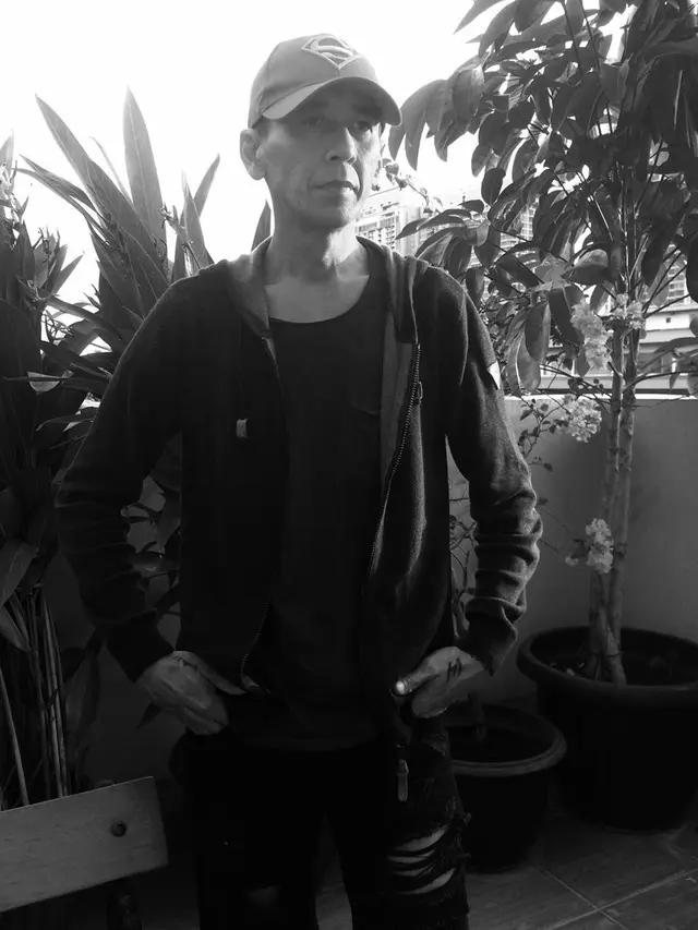 6 Potret Raymond Manthew, Mantan Suami Pertama Yuni Shara yang Jarang Terekspos