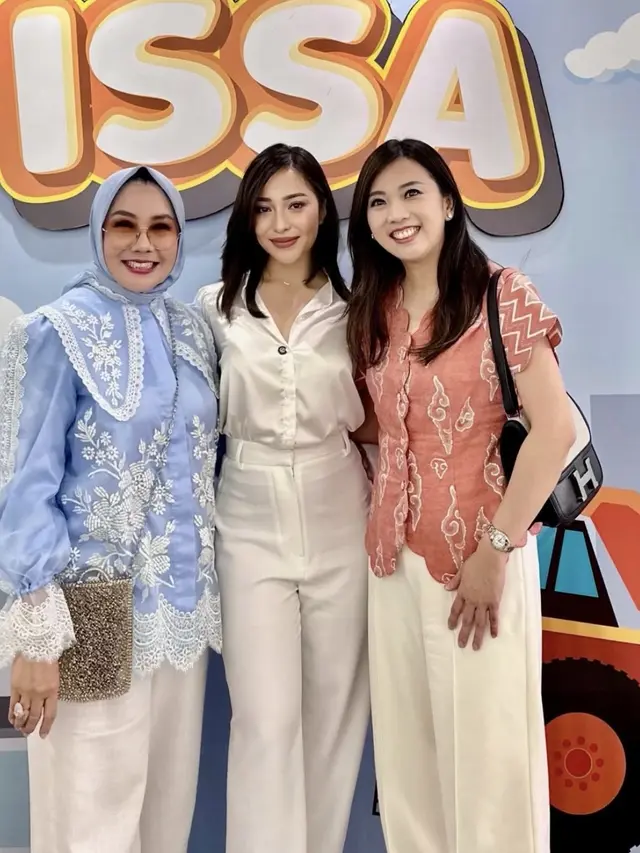 Nikita Willy Tampil Sederhana di Pesta Ulang Tahun Baby Issa keTiga