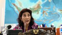 Menteri Kelautan dan Perikanan, Susi Pudjiastuti memberikan keterangan pers di Kementerian Kelautan dan Perikanan, Jakarta, Selasa (26/7). (Liputan6.com/Faizal Fanani)