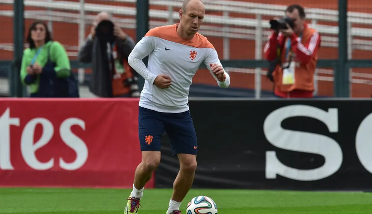 Menurut Robben, bukan hanya Messi yang harus diwaspadai. Messi bukanlah segalanya. Seluruh pemain Argentina harus diwaspadai, Paulo Machado de Carvalho Stadium, Sao Paulo, Brasil, Rabu (9/7/2014) (AFP PHOTO / DAMIEN MEYER)