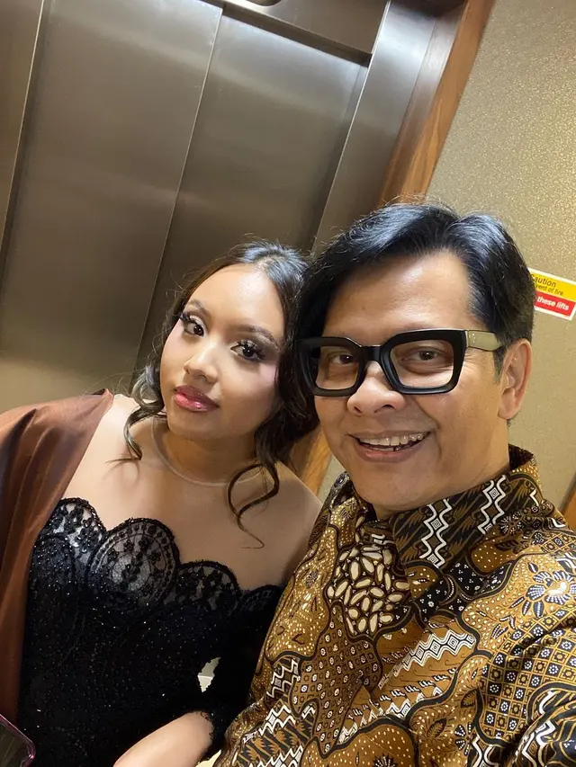 Potret Kebersamaan Artis Pria dengan Anak Perempuannya, Bikin Warganet Baper