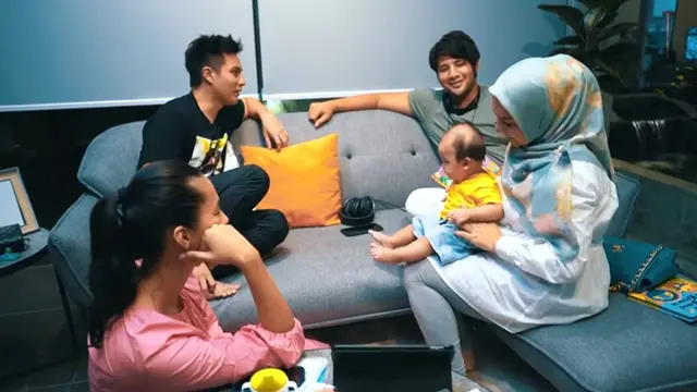6 Momen Seru Ammar Zoni dan Irish Bella saat Momong Kiano Tiger Wong