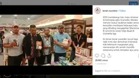 Aksi sekelompok orang menyisir buku diduga berbau komunis di Kota Makassar, Sulsel viral di media sosial. (Istimewa)