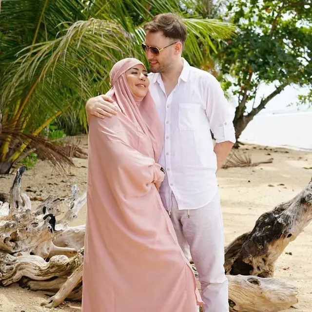 Dulu Sempat Lumpuh, Ini 6 Potret Terbaru Cinta Penelope yang Sembuh Dari Kanker
