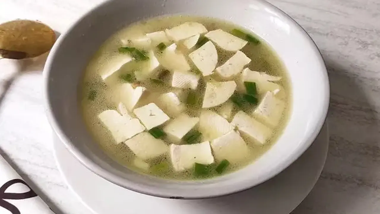 Sup Tahu Putih