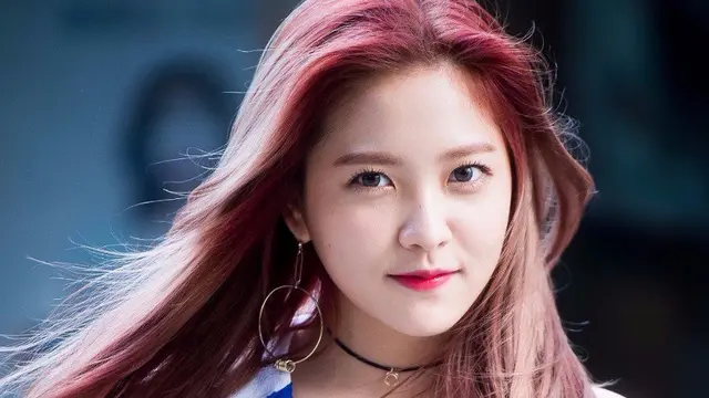 [Bintang] 8 Artis Korea yang Punya Mata Indah