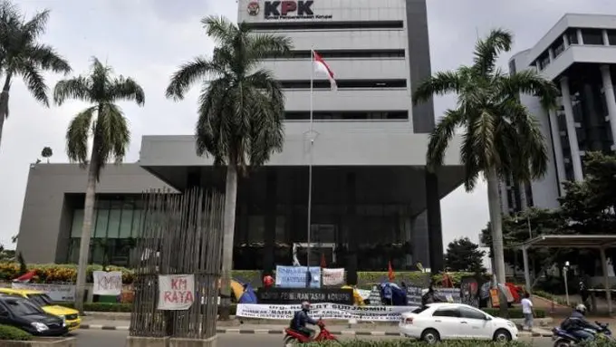KPK Tangkap Dua Pejabat BUMN