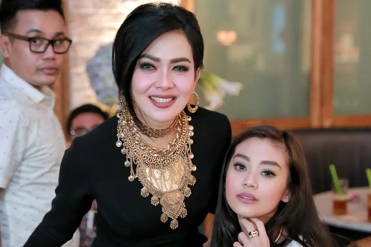 [Bintang] Syahrini
